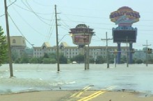 Mississippi River Flooding: Levees Hold