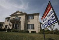 Reuters - A new home sits for sale in Lemont, Illinois, July 27, 2009. REUTERS/John Gress ...