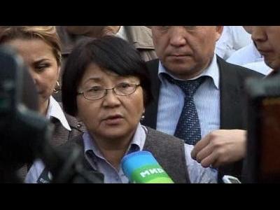 Kyrgyz new leaders aim for control