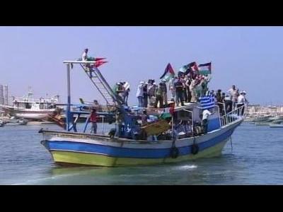 Boats try to break Gaza sea blockade