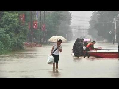 More rain hampers China flood rescue