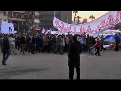 Egypt protesters call for &#39;push&#39;