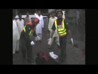 Suicide blast in Pakistan kills dozens