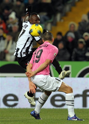 Udinese's Pablo Armero  Top Left, And Juventus Defender Leonardo Bonucci, Vie For The Ball