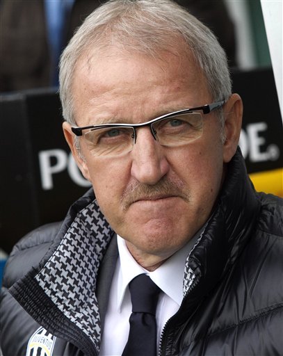 Juventus Coach Luigi Del Neri Looks