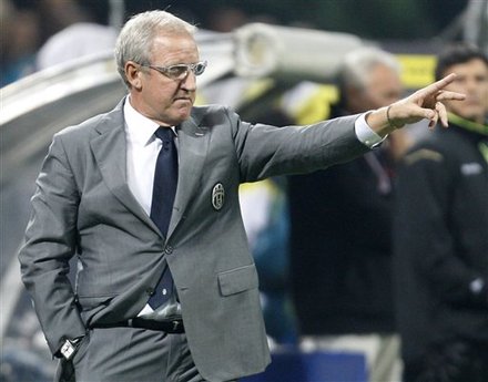 Juventus Coach Luigi Del Neri Gestures