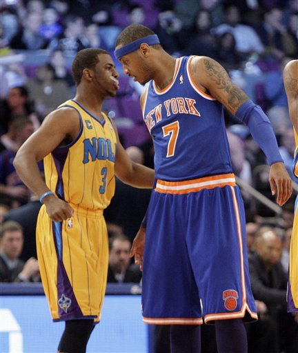 New York Knicks' Carmelo Anthony, Right, Greets