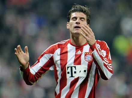 Munich's Mario Gomez Reacts