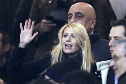 Barbara Berlusconi, The Daughter Of Italian Premier Silvio Berlusconi, Waves