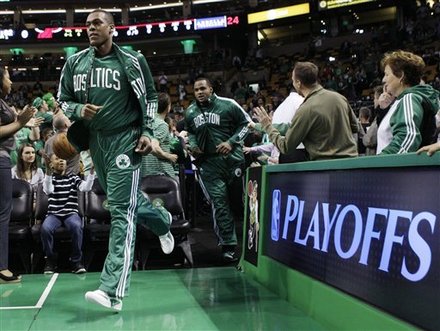 James, Wade lead Heat past Celtics 98-90 in OT Ap-201105091752643246056