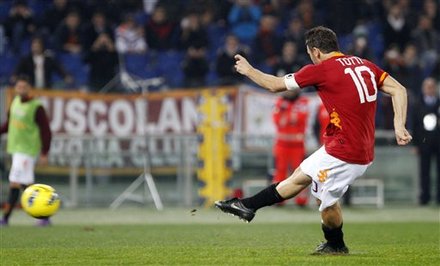 AS Roma's Francesco Totti Fails