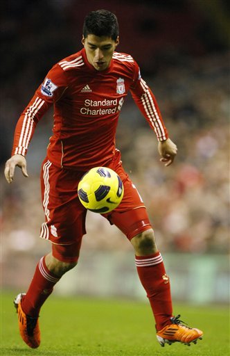 Liverpool's Luis Suarez In Action Against Stoke City