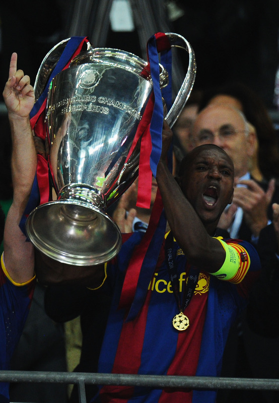 Barcelona's Eric Abidal overwhelmed by Champions League trophy gesture