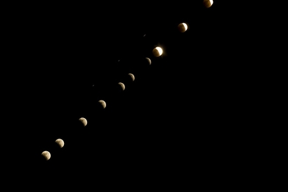 A time-lapsed composite image of the February 20 lunar eclipse ...